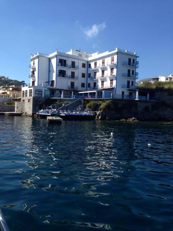 Hotel Rocce Azzurre Đảo Lipari Ngoại thất bức ảnh